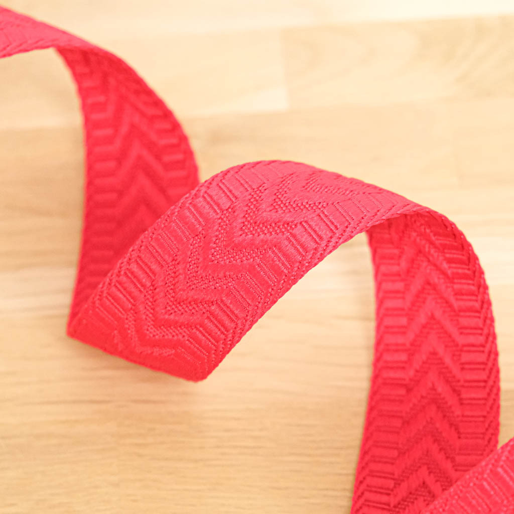 Red Faux-Solid Herringbone Strap - Maison Klem